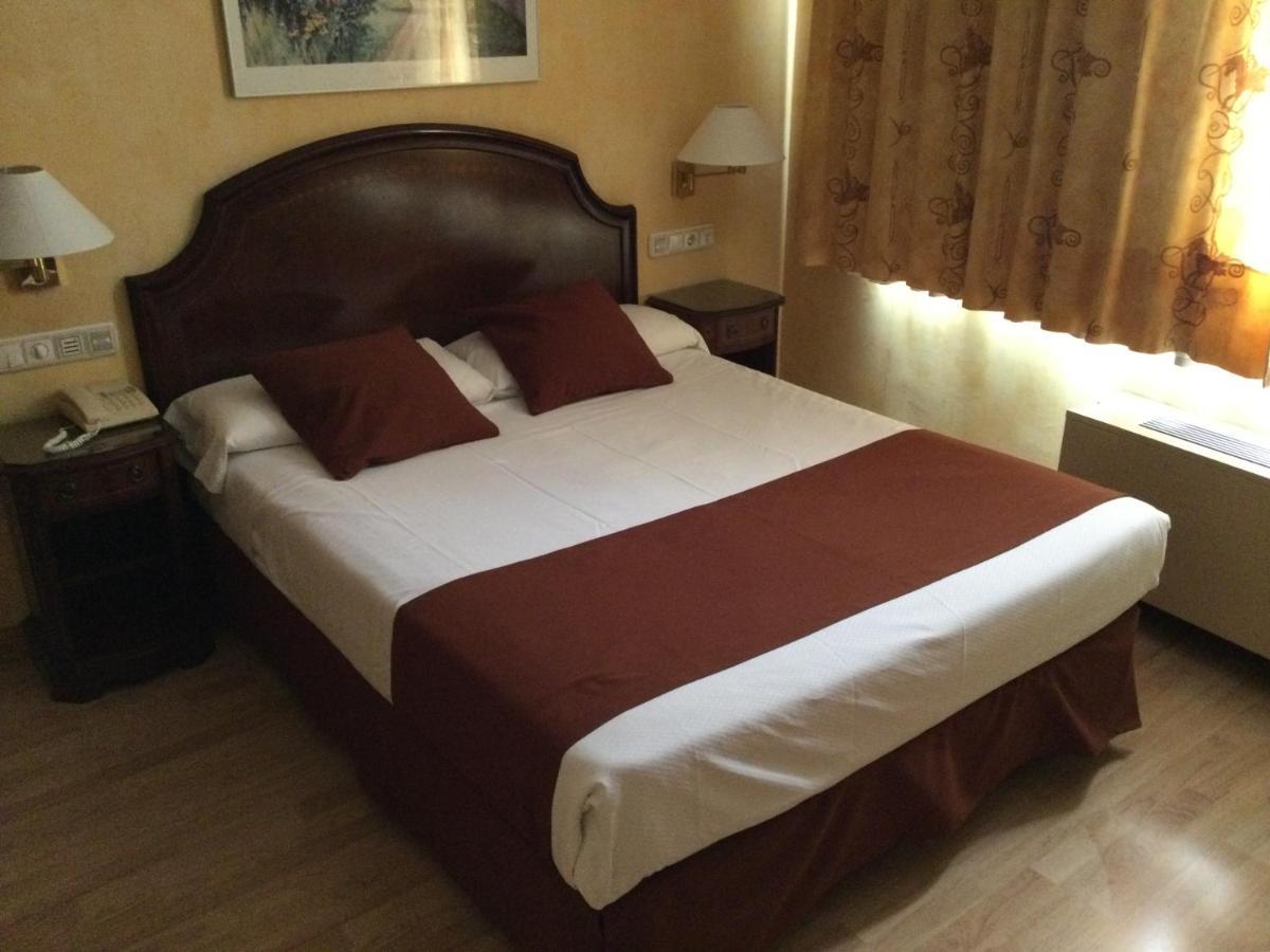 Hotel Cordon Burgos Luaran gambar