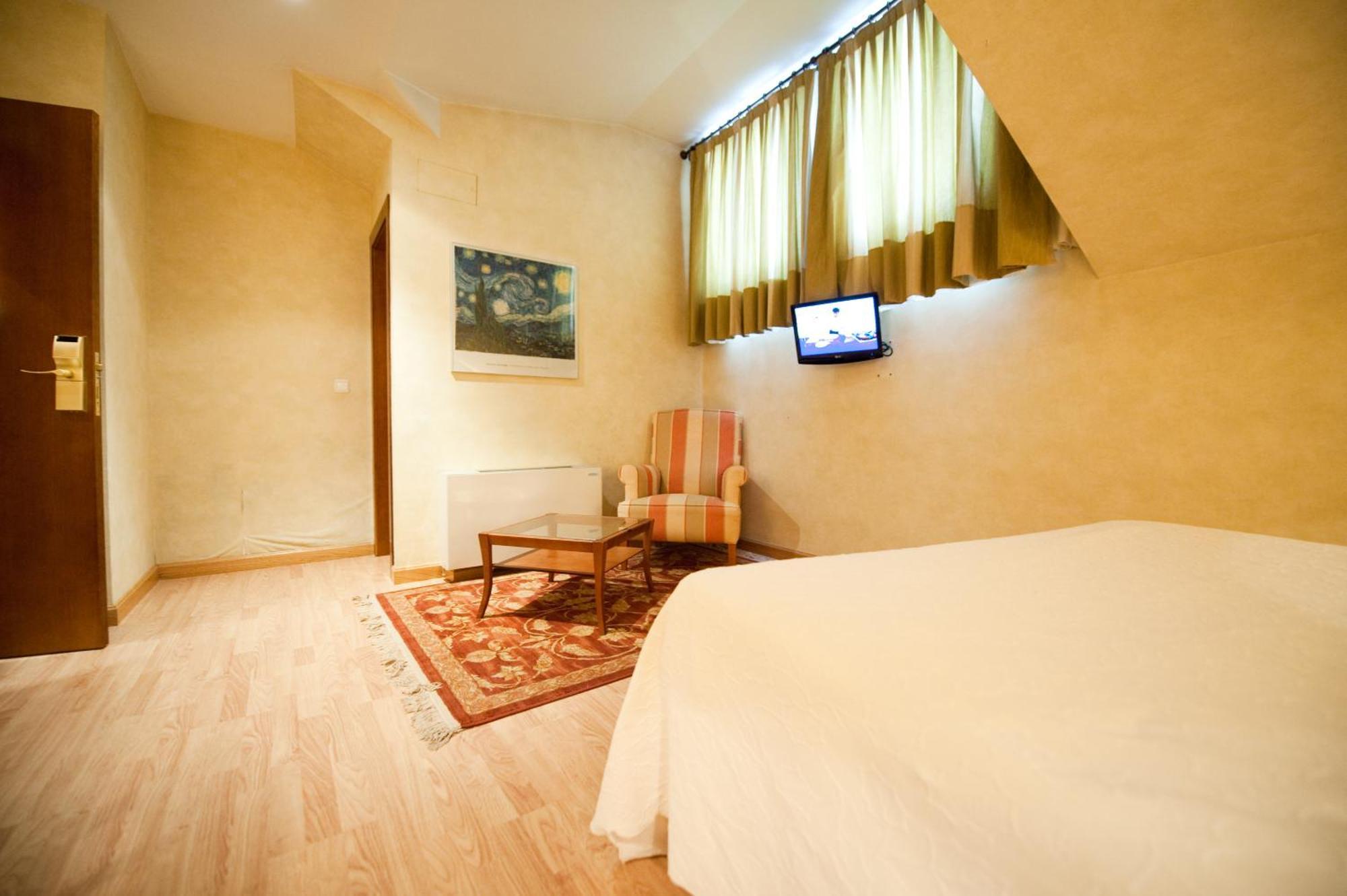 Hotel Cordon Burgos Luaran gambar