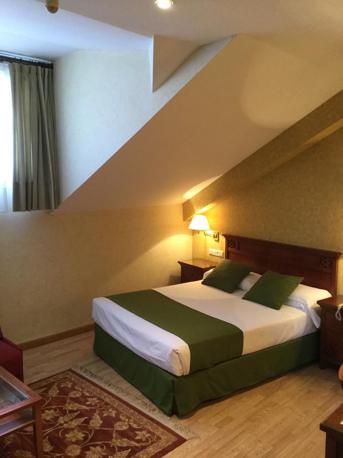 Hotel Cordon Burgos Luaran gambar