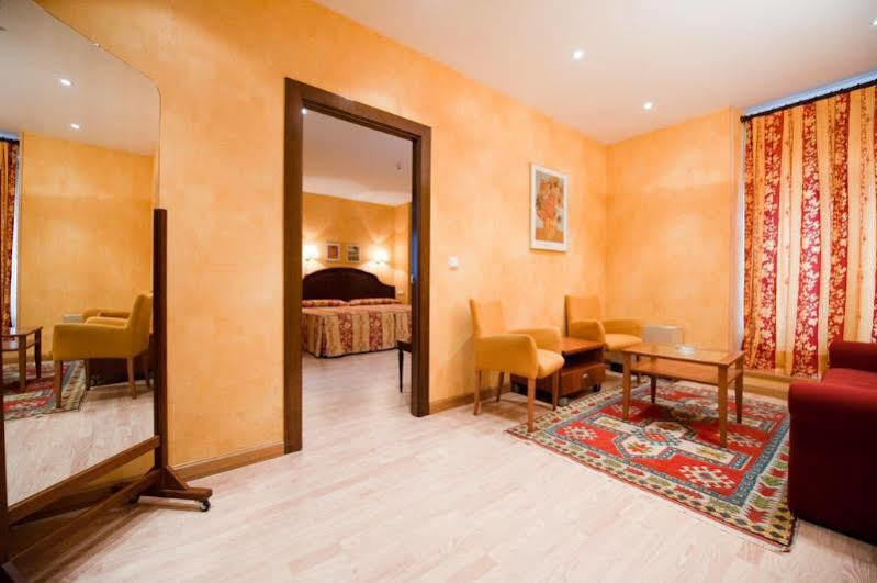 Hotel Cordon Burgos Luaran gambar